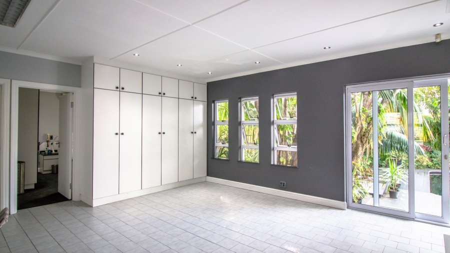 4 Bedroom Property for Sale in Nahoon Valley Park Eastern Cape
